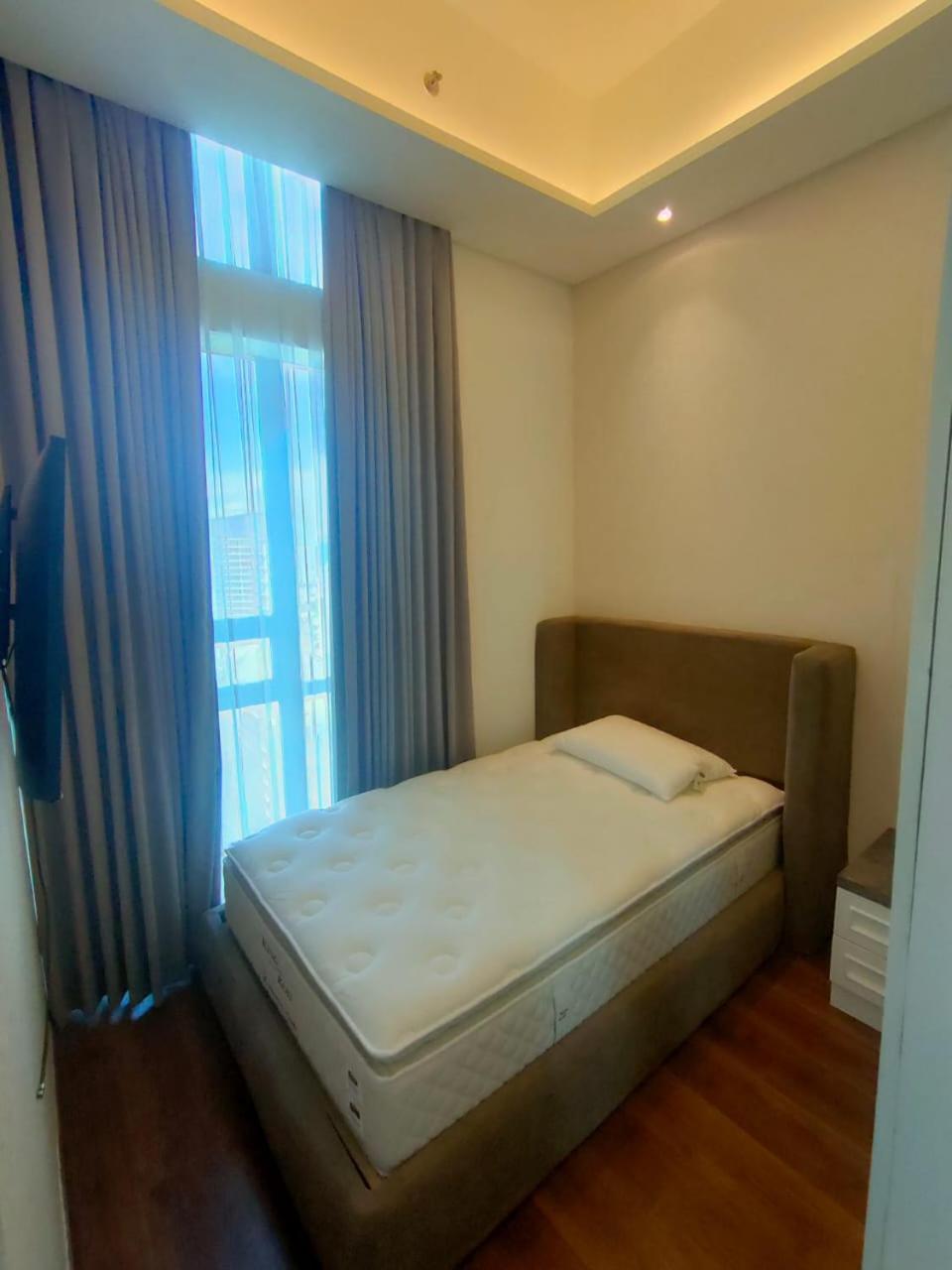 Super Penthouse Stmoritz Apartment, Lippomall Puri Indah Jakarta Luaran gambar