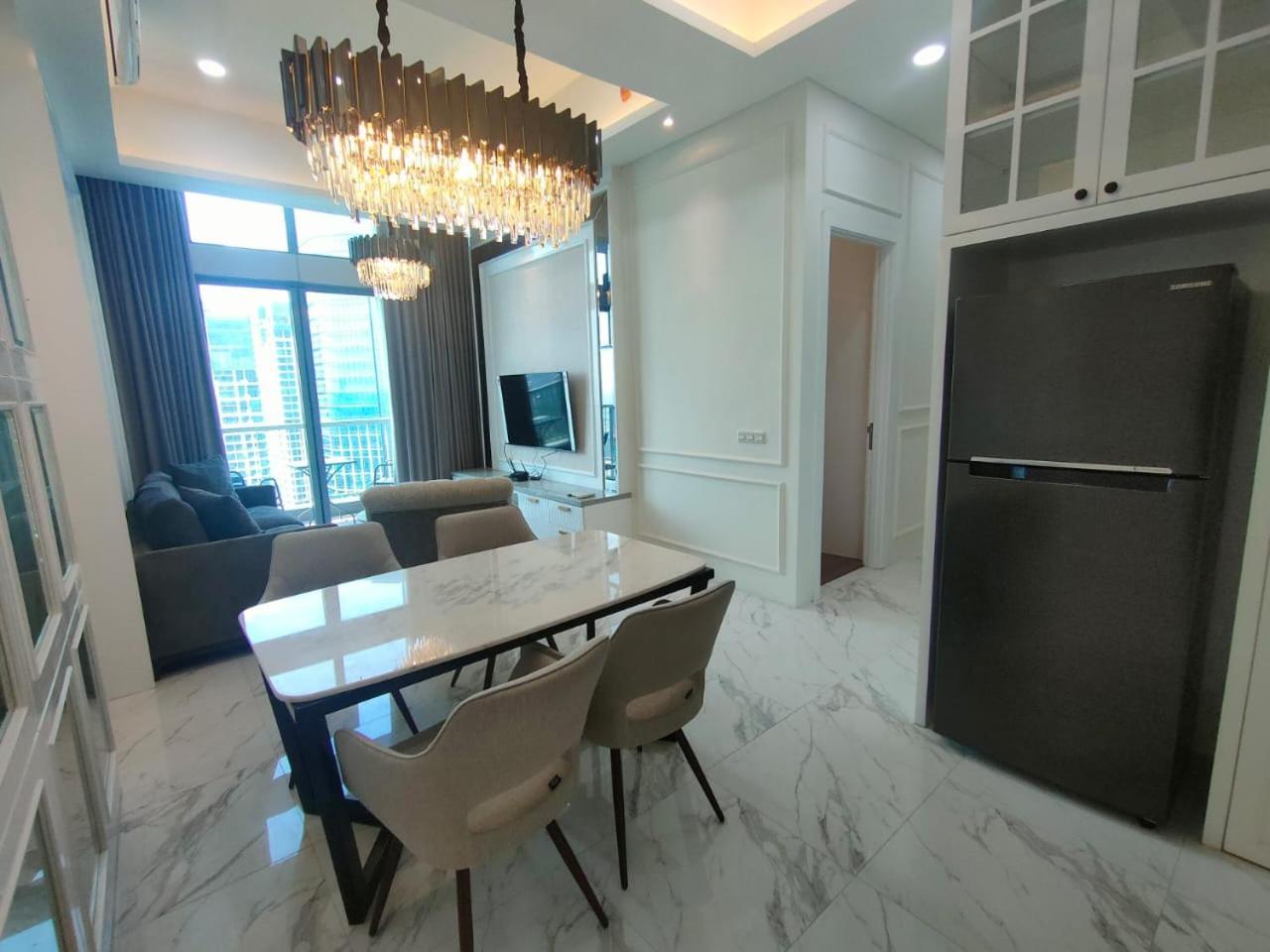 Super Penthouse Stmoritz Apartment, Lippomall Puri Indah Jakarta Luaran gambar